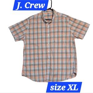 J Crew Men's light weight button up plaid shirt size XL